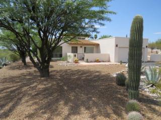 5078 Paseo Del Bac, Tucson AZ  85718-6837 exterior