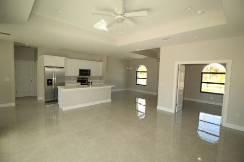 10827 Greenway Rd, Naples FL 34114-3111 exterior