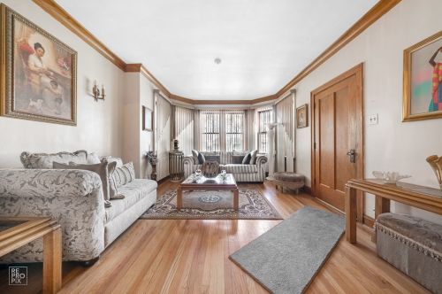 7143 Fairfield Ave, Chicago, IL 60629-2009