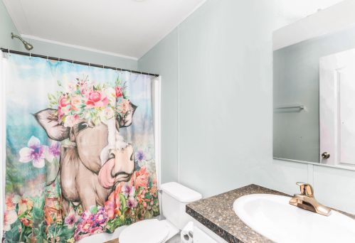 199 Tulip Ave, Defuniak Springs FL 32433-6556 exterior