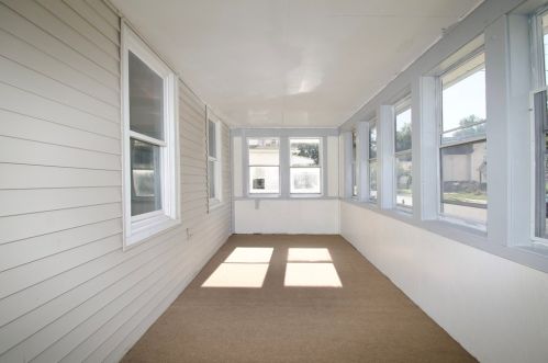 17 George St, West Springfield MA 01089-3414 exterior