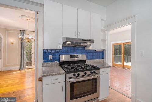 3524 Edmunds St, Washington DC 20007-1463 exterior