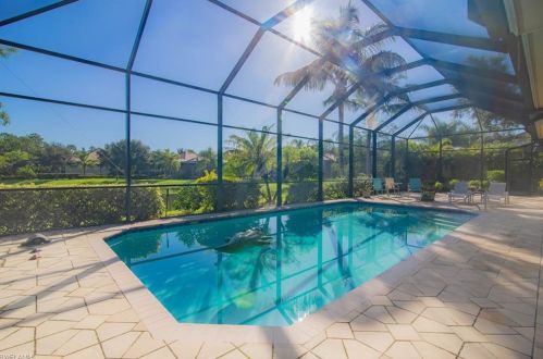 7800 Classics Dr, Naples FL 34113-3044 exterior