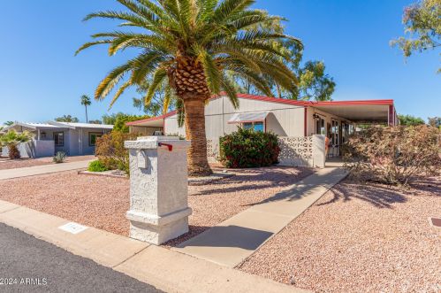 8936 Lakeview Dr, Chandler AZ 85248-6917 exterior