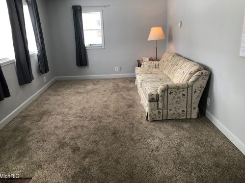 3111 Macarthur Rd, Meskegon MI  49442-1538 exterior