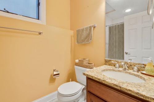 3419 Kolmar Ave, Chicago IL 60712-4703 exterior