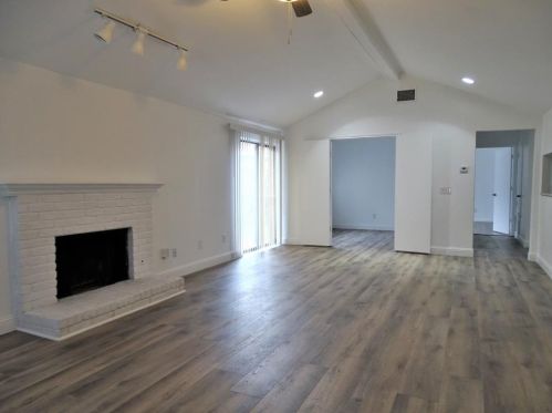 11915 Garden Terrace Dr, Dallas TX  75243-5041 exterior