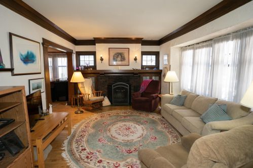 1522 52nd St, Milwaukee, WI 53214-5318