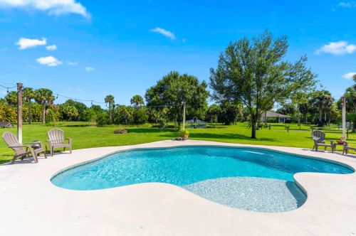 6300 Floyd Johnson Rd, Fort Pierce FL 34947-1563 exterior