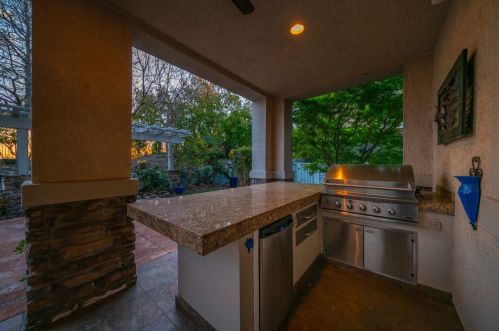 1380 Souza Dr, Folsom CA  95762-7561 exterior