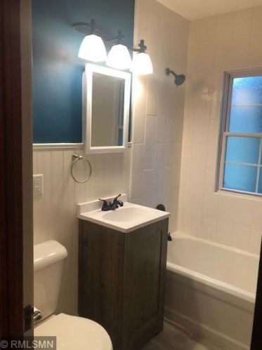 5089 Main St, Maple Plain MN 55359-9430 exterior