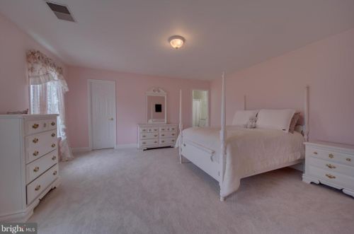 15529 Holly Grove Rd, Silver Spring MD 20905-3815 exterior