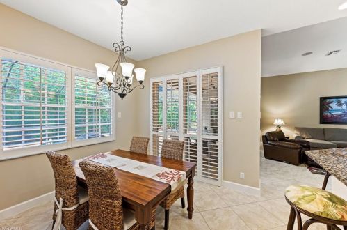 15892 Delaplata Ln, Naples FL 34110-2804 exterior