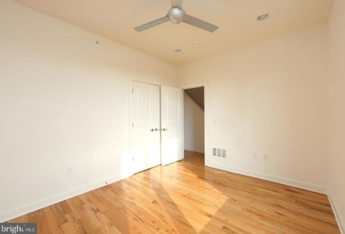 2665 Amber St, Philadelphia PA 19134-3835 exterior