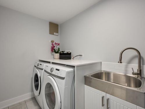 3128 Bernard St, Chicago IL  60618-6715 exterior