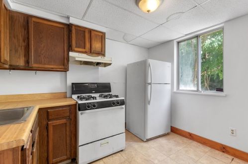 242 Arabella St, Pittsburgh PA 15210-2002 exterior