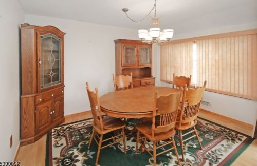 15 Glassboro Rd, Parsippany NJ 07054-3959 exterior