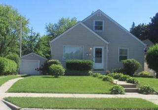 3207 Oriole Dr, Milwaukee, WI 53209-4126