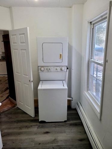 1258 Plainfield St, Providence RI 02909-4449 exterior