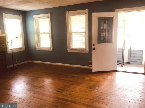 406 Elmwood Ave, Manor PA 19036-2327 exterior