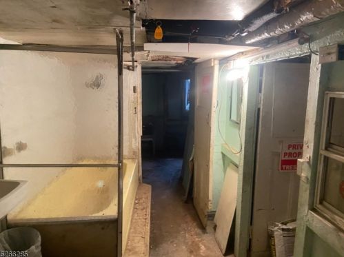 61 Highland St, Paterson NJ 07524-1908 exterior