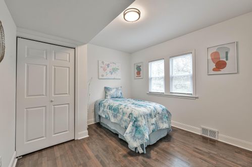 4235 92nd St, Milwaukee WI  53228-2133 exterior