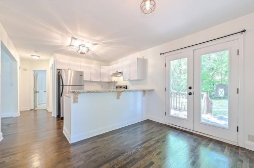 1971 Main St, Atlanta GA 30318-1851 exterior