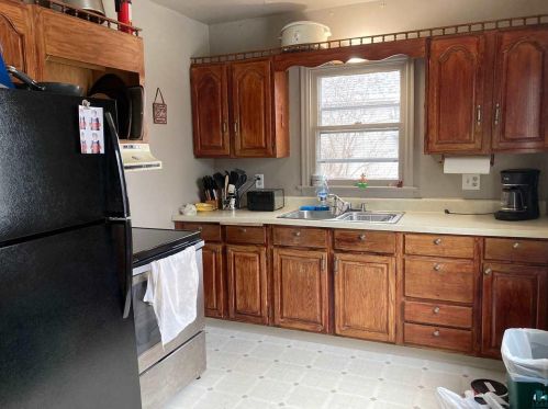 5222 Avondale St, Duluth, MN 55804-1310