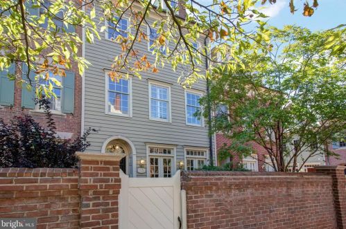 25 Wilkes St, Alexandria VA 22314-3853 exterior