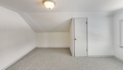 1719 Melvina Ave, Chicago IL 60646-1123 exterior