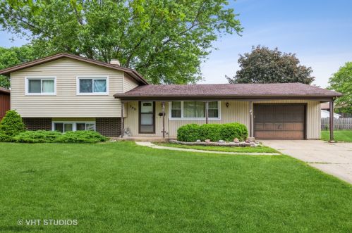 709 Wiltshire Ct, Bull Valley, IL 60014-7774