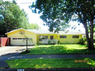 418 Idylwood Dr, Salem OR  97302-4802 exterior