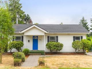 9026 Ash St, Portland OR  97216-3727 exterior