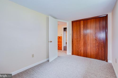 106 Lynnmoor Dr, Silver Spring MD 20901-1516 exterior