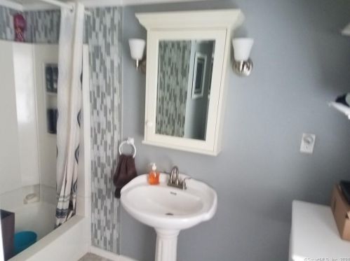 34 Country Clb Rd, Killingly CT 06241-1102 exterior