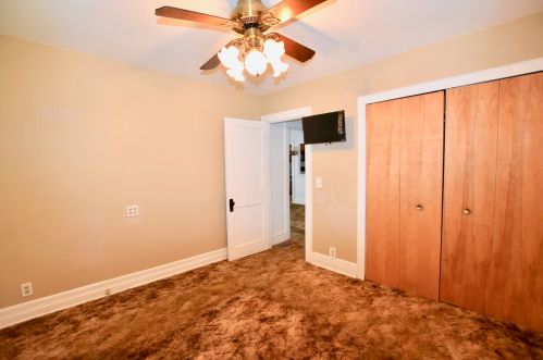 286 Pick Ave, Elmhurst IL 60126-3058 exterior