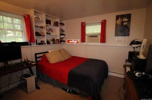 73 Mandalay Dr, Poughkeepsie NY 12603-2639 exterior