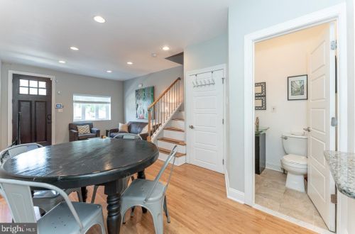 228 Girard Ave, Philadelphia PA 19130-1687 exterior