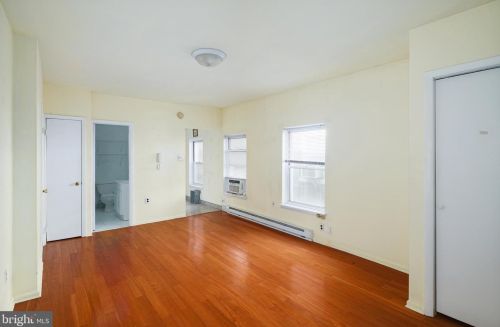 317 16 St, Philadelphia PA 19132-4418 exterior