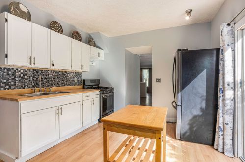 436 Walnut St, Grand Rapids MI 49503-1760 exterior