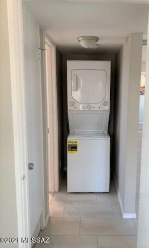 2202 Poquita Vis, Tucson AZ  85713-5128 exterior