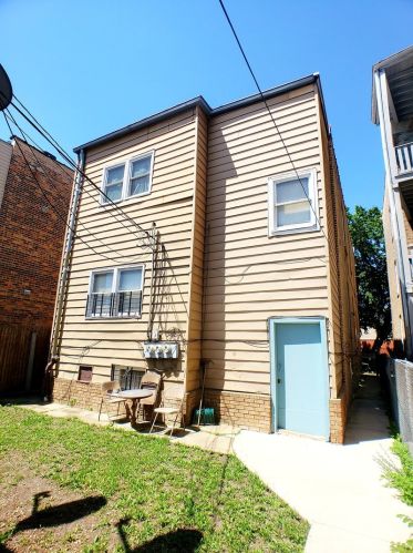 879 Richmond St, Chicago IL 60622-4310 exterior