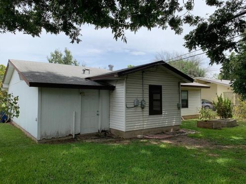 8408 Burrell Dr, Austin TX  78757-7828 exterior