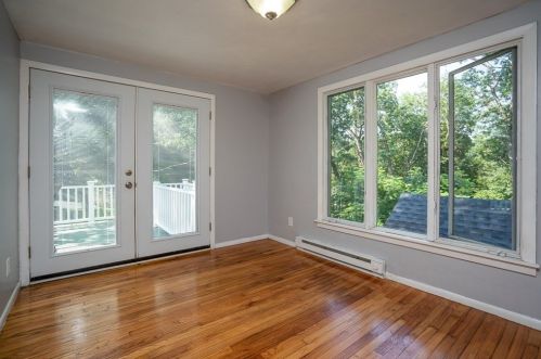 391 Massachusetts Ave, West Springfield MA 01089-2412 exterior