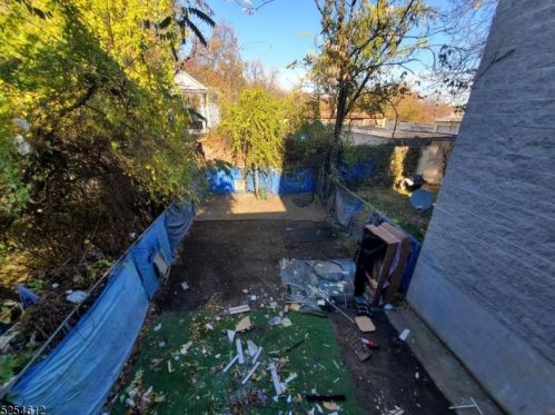 16 Amity St, Paterson NJ 07522-1811 exterior