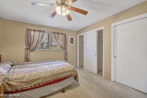 30 Calle Del Chancero, Green Valley AZ 85614-3028 exterior