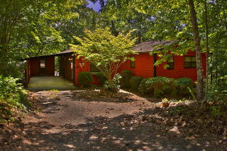 39 Mountaineer Dr, Unaka, NC 28906-7005