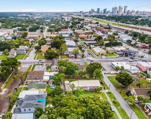 2520 Chestnut St, Tampa FL 33607-3305 exterior