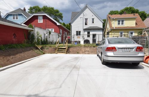 1320 61, Milwaukee WI 53214-3209 exterior