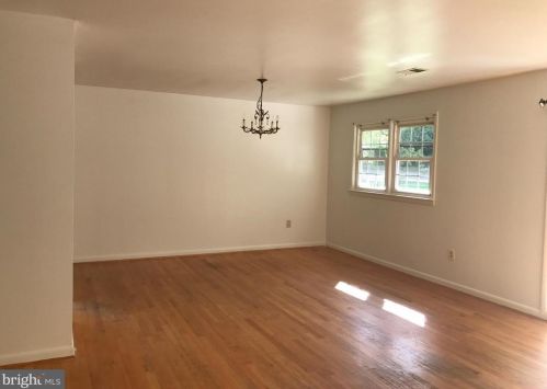 11608 Elkin St, Silver Spring MD  20902-2835 exterior